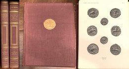 RIZZO G. E. , Monete greche della Sicilia, Roma 1946, 2 voll.: un volume di testo, pp. VII, 319 e un faldone con tavole sciolte, pp. XI, mappa, 66 tav...