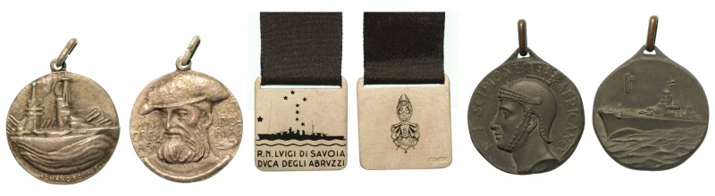 Lotto di 3 medaglie ex Asta Cronos 11, nn. 564, 779. Argomento navale