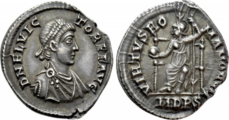 FLAVIUS VICTOR (387-388). Siliqua. Mediolanum. 

Obv: D N FL VICTOR P F AVG. ...