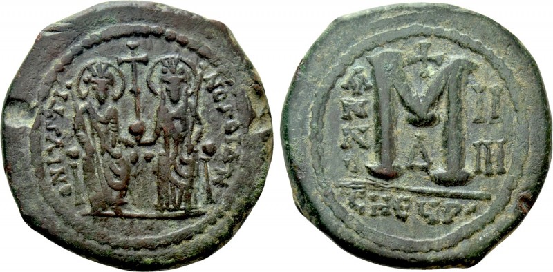 JUSTIN II (565-578). Follis. Antioch. Dated RY 5 (569/70). 

Obv: D N IVSTINOS...