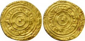 ISLAMIC. Fatimid. Al-Mu'izz (AD 341-364 / 953-975 AD). Dinar. Al-Mansuriya. Dated AH 360 (971 AD).