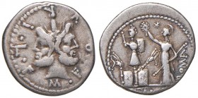 Furia - M. Furius L. f. Philus - Denario (119 a.C.) Testa di Giano - R/ Roma stante a s. incorona un trofeo - B. 18; Cr. 281/1 AG (3,88)
qBB