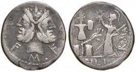Furia - M. Furius L. f. Philus - Denario (119 a.C.) Testa di Giano - R/ Roma stante a s. incorona un trofeo - B. 18; Cr. 281/1 AG (g 3,72) 
MB