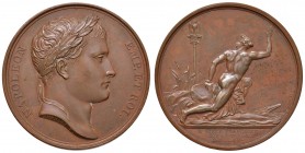 NAPOLEONICHE Napoleone Imperatore (1804-1814) Medaglia 1812 L’AIGLE FRANCAISE SUR LE WOLGA - Opus: Andrieu, Michaut e Denon - AE (g 37,96 - Ø 40 mm)
...