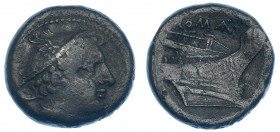 Semiuncia. Roma (217-215 a.C.). A/ Cabeza de Mercurio a der. R/ Proa, encima ROMA. CRAW-38/7. Pátina verde. MBC-.