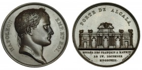 FRANCIA. Medalla. Napoleón. R/ Puerta de Alcalá. Conmemora la entrada de los franceses en Madrid el 4 de diciembre de 1808. Grabadores: Andrieau y Ben...