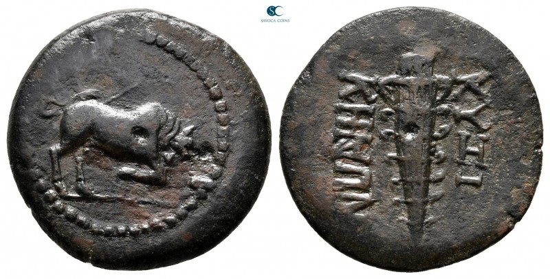 Mysia. Kyzikos 200-100 BC. 
Bronze Æ

24 mm, 5,65 g

Bull butting right / T...