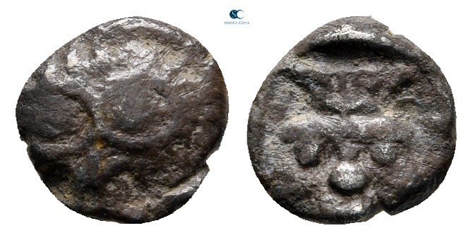 Cilicia. Uncertain mint circa 400-300 BC. 
Obol AR

6 mm, 0,65 g

Head of o...