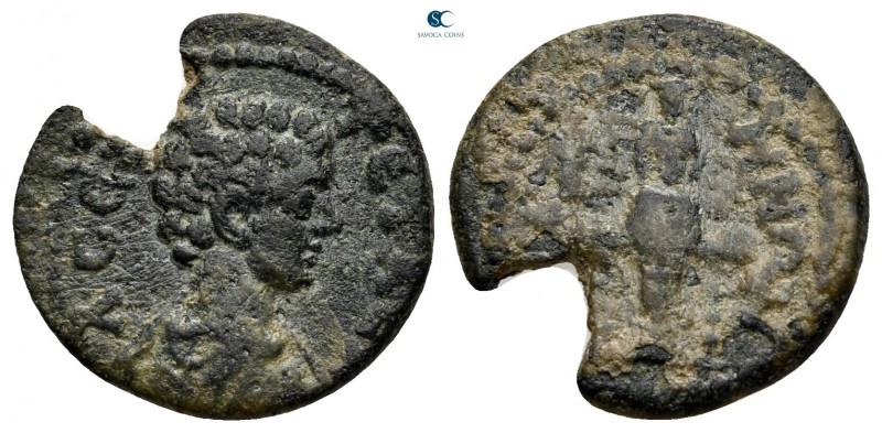 Phrygia. Eriza. Geta as Caesar AD 198-209. 
Bronze Æ

18 mm, 3,27 g

Λ • CЄ...