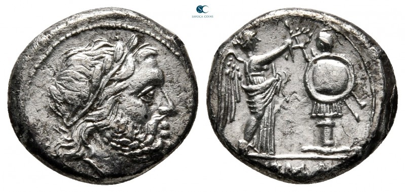 Anonymous 211-208 BC. Rome
Victoriatus AR

16 mm, 3,11 g

Laureate head of ...