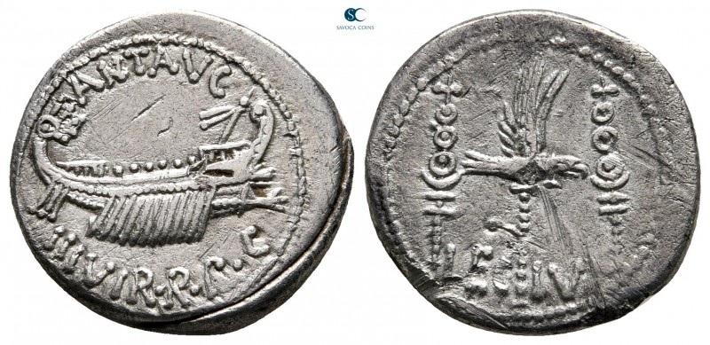 Mark Antony 32-31 BC. Military mint moving with M.Antony
Denarius AR

18 mm, ...