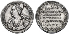  Venezia   Morosina Morosini (moglie del doge Marino Grimani 1595-1605). Osella o medaglia 1597, AR 14,83 g. MAVROCENA MAV – ROCENA Busto velato, drap...