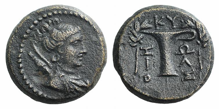 Aeolis, Kyme, c. 165-early 1st century BC. Æ (15mm, 3.27g, 12h). Zoilos, magistr...