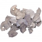 Siglos VIII-XI. 35 trozos de monedas hispano-arabes. Ag. BC a MBC-. Est.70.