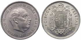 1949*19*50. Franco (1937-1975). Estado Español. Madrid. 5 Pesetas. Cy 17838. Ni. 15,07 g. Busto de Franco mirando a dcha /Escudo de España con águila....