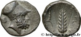 LUCANIA - METAPONTUM
Type : Nomos ou Didrachme 
Date : c. 330 AC. 
Mint name / Town : Métaponte 
Metal : silver 
Diameter : 19,5  mm
Orientation dies ...