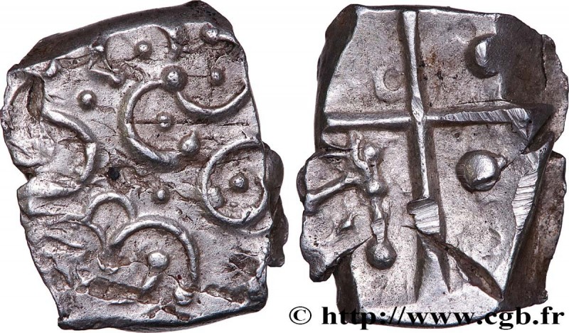 GALLIA - SOUTH WESTERN GAUL - CADURCI (Area of Cahors)
Type : Drachme aux motifs...