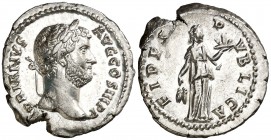 (136 d.C.). Adriano. Denario. (Spink 3492) (S. 717) (RIC. 2199). 3,40 g. EBC+.