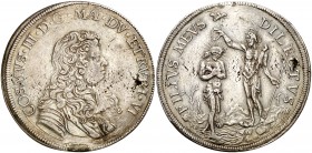 s/d (1681). Italia. Toscana. Cosme III. 1 piastra. (Dav. 4210). 31,19 g. Sirvio como joya. Muy rara. (MBC).