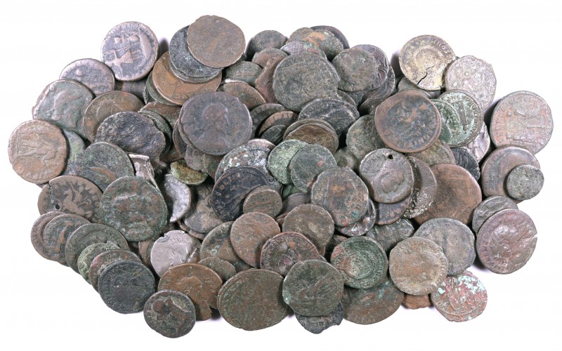 Lote de 493 monedas de todos los valores (denarios, sestercios, etc...) y distin...