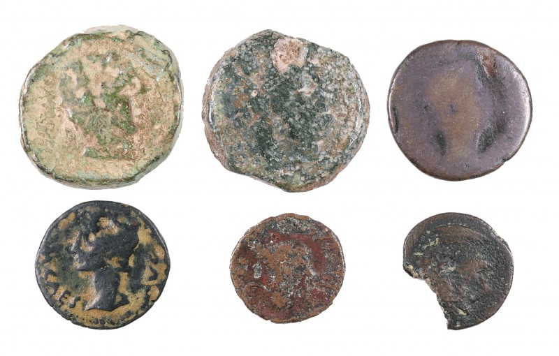 Lote de 3 bronces ibéricos, 2 hispanoromanos y 1 as romano. Total 6 monedas. A e...