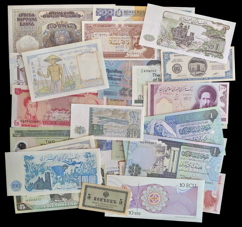31 billetes de diversos países. A examinar. S/C-/S/C.