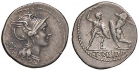 Didia – T. Didius - Denario (113-112 a.C.) Testa di Roma a d. - R/ Due gladiatori che combattono – B. 2; Cr. 294/1 AG (g 3,91) RR 
BB