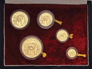 CINA Gold Panda Proof set 1986: Oncia, mezza oncia, quarto, decimo e ventesimo di oncia – AU (g 59,10 di fino totali) Lotto di cinque monete in astucc...