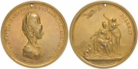 MEDAGLIE NAPOLETANE E DEL MERIDIONE Anno 1784 – Medaglia commemorativa per Livia Doria Carafa Argento dorato – 73,3 mm – 137,00 gr. – R4 – Opus: Berna...