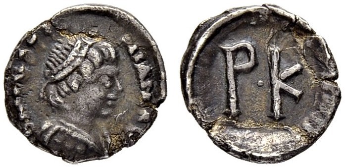 THE BYZANTINE EMPIRE
JUSTINIANUS I, 527-565
Mint of Rome
120 Nummi (light ¼ s...
