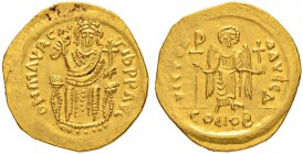 THE BYZANTINE EMPIRE
MAURICIUS TIBERIUS, 582-602
Mint of Constantinopolis
Consular solidus 583 or 602. Officina D N mAVRC – TIb P P AVC Emperor, en...