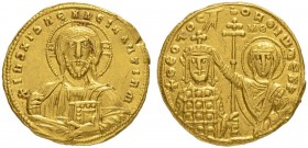 THE BYZANTINE EMPIRE
JOHN I TZIMISCES, 969-976
Mint of Constantinopolis
Histamenon nomisma (solidus) 969-976. Obv. +IhS XIS RЄX RЄÇNANTInM Nimbate ...