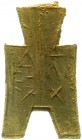 CHINA und Südostasien, China, Chou-Dynastie 1122-255 v. Chr.
Bronze-Spatengeld mit flachem Griff ca. 350/250 v.Chr. "square foot", Ping Yang. sehr sch...