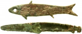 CHINA und Südostasien, China, Chou-Dynastie 1122-255 v. Chr.
2 Stück: Yu Pi (Fischgeld, 119 mm) und ein frühes Bronzemesser (138 mm). korrodiert