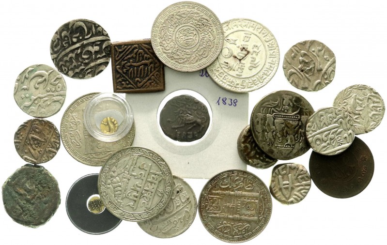 CHINA und Südostasien, Indien, Lots
21 ältere Münzen und Token. Viel Silber, u.a...