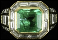 Schmuck und Accessoires aus Gold, Fingerringe
Damenring Gelbgold 750 mit ca. 1,5 karätigem Smaragd im Oktogonalschliff und 26 Diamanten in Baguette- u...