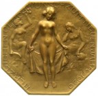 Medaillen, Erotik
Einseitige achteckige Bronzeplakette 1926. Glückwunsch zum neuen Jahr. Nackte Dame mit Tuch zwischen zwei weiteren Damen. 54 mm. Im ...
