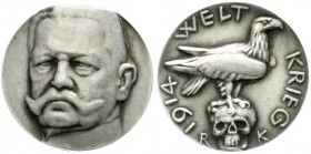 Medaillen, Erster Weltkrieg
Silbergussmedaille 1914 R-K (R. Klein). Auf Generalfeldmarschall von Hindenburg. Kopf fast von vorn/Adler steht nach recht...