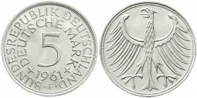 Münzen der Bundesrepublik Deutschland, Kursmünzen, 5 Deutsche Mark Silber 1951-1974
1961 F fast Stempelglanz, winz. Kratzer