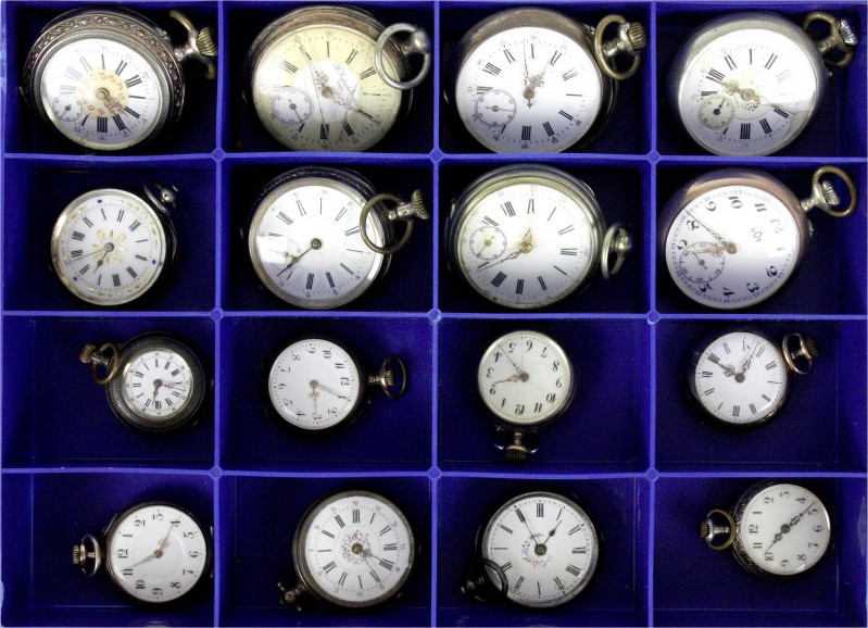 Varia, Uhren, Lots
Schöne Sammlung von 16 alten Silber-Taschenuhren. Teils für D...