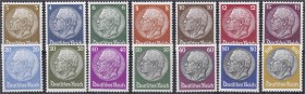 Briefmarken, Deutschland, Deutsches Reich
Hindenburg 1933, kompletter Satz in postfrischer Luxuserhaltung, jeder Wert bestens geprüft Schlegel BPP. Mi...