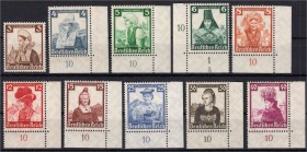 Briefmarken, Deutschland, Deutsches Reich
Volkstrachten 1935, postfrisch, bis auf 3 Pf. Bogenecken. Mi. laut Handbuch Bogenecken 470,-€. **