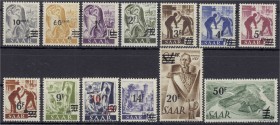 Briefmarken, Deutschland, Saarland
Urdruck-Serie 1947, kompletter Satz in postfrischer Kabinetterhaltung, signiert. Mi. 3.500,-€. **