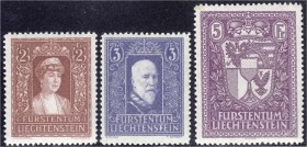 Briefmarken, Ausland, Liechtenstein
Fürstin und Fürst im Landeswappen 1933, postfrische Erhaltung. Mi. 1.100,-€. **
