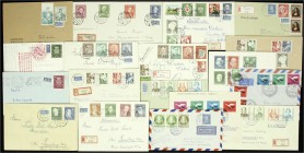 Briefmarken, Briefe, Lots
Bundesrepublik 1949-1960: Sammlung von ca. 175 Briefen und Karten mit Einzel/Mehrfach -und Buntfrankaturen in zwei Alben, za...