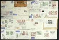Briefmarken, Briefe, Lots
Deutsches Reich / Briefe 1872/1937: Insgesamt 39 Belege, meist nach 1930, dabei IV Gelber Hund, 2 RM Chicagofahrt, Nr. 423+4...