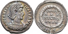Constantius II, 337-361. Siliqua (Silver, 19 mm, 2.00 g, 7 h), Sirmium, 355-361. D N CONSTAN-TIVS P F AVG Pearl-diademed, draped and cuirassed bust of...