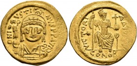 Justin II, 565-578. Solidus (Gold, 21 mm, 4.51 g, 6 h), Constantinopolis, 566/7-578. D N IVSTINVS P P AVI Helmeted and cuirassed bust of Justin II fac...