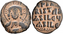 Anonymous Folles, time of Basil II & Constantine VIII, circa 976-1025. Follis (Bronze, 26 mm, 10.10 g, 6 h), Class A2, Constantinopolis. [+ЄMMANOVHΛ] ...