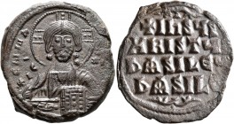 Anonymous Folles, time of Basil II & Constantine VIII, circa 976-1025. Follis (Bronze, 26 mm, 9.56 g, 6 h), Constantinopolis. +ЄMMA[NOЧHΛ] Nimbate bus...